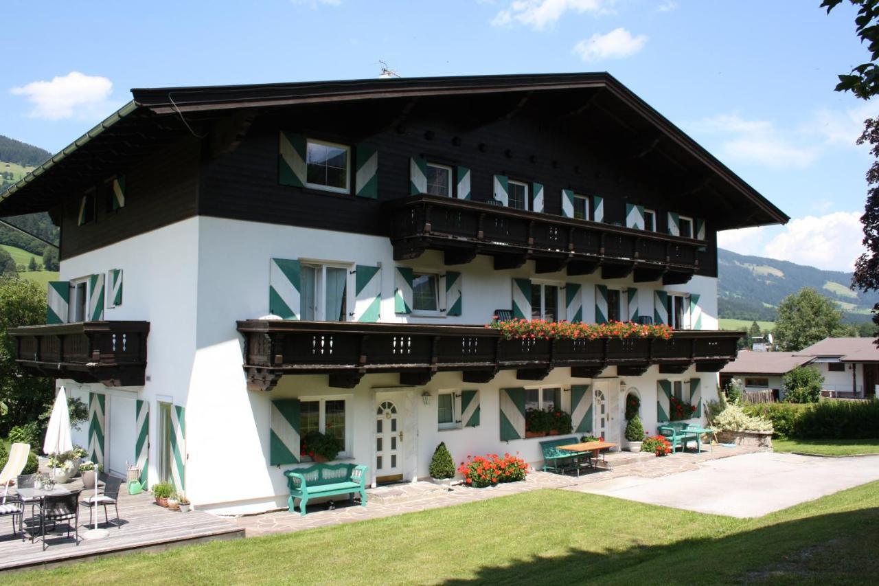 Das Christine Appartement Brixen im Thale Exterior foto